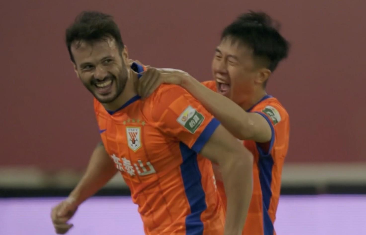 瓦科：很开心暂时排在射手榜首位，但最重要的是球队取胜